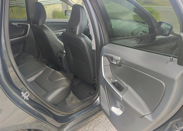 Volvo XC 60 cena 67000 przebieg: 211500, rok produkcji 2015 z Rzeszów małe 301